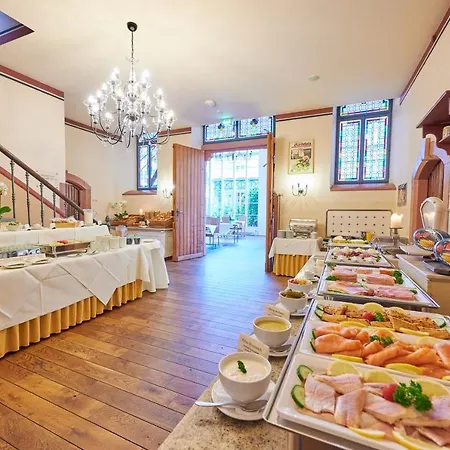 Weinromantikhotel Richtershof 호텔