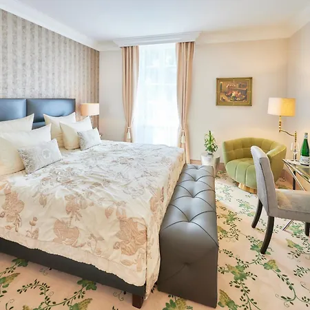 فندق Weinromantikhotel - Richtershof مولهايم ان دور موسيل