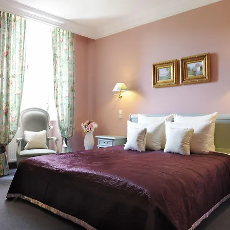 Weinromantikhotel - Richtershof فندق مولهايم ان دور موسيل