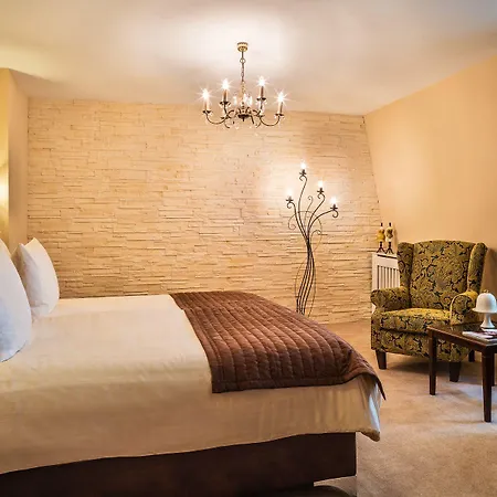Weinromantikhotel Richtershof Hotel 4*