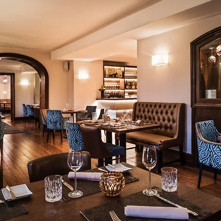 Weinromantikhotel Richtershof 호텔