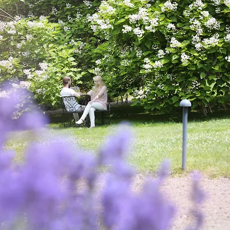 فندق Weinromantikhotel - Richtershof 4*