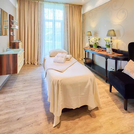 Weinromantikhotel Richtershof 호텔