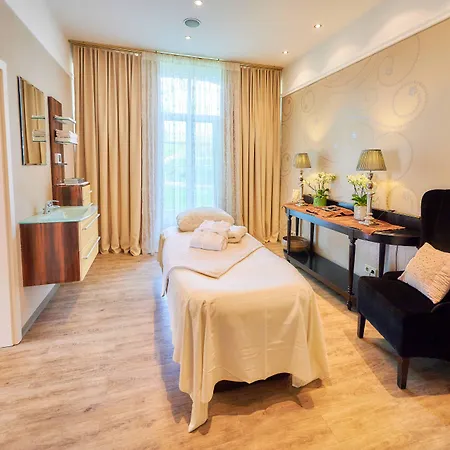 Hotel Weinromantikhotel Richtershof 4*