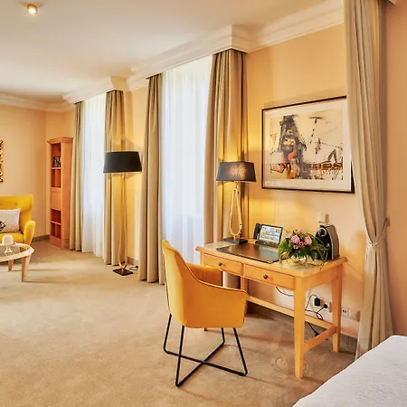 Weinromantikhotel - Richtershof فندق مولهايم ان دور موسيل