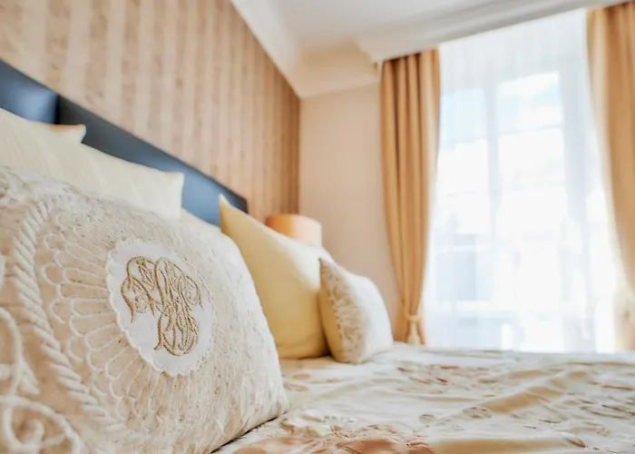 Weinromantikhotel Richtershof Мюльхайм